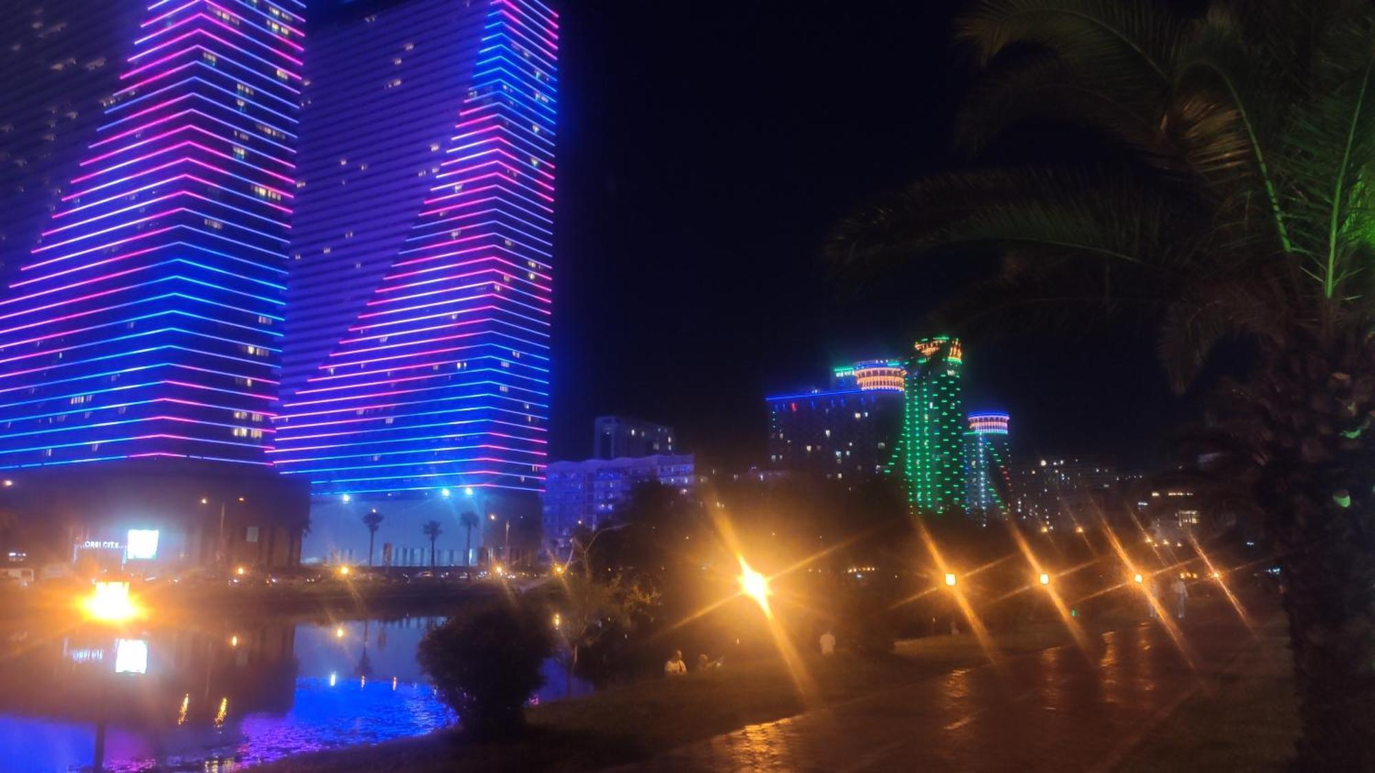 Orbi-City Batumi Apartments Sea View Luaran gambar